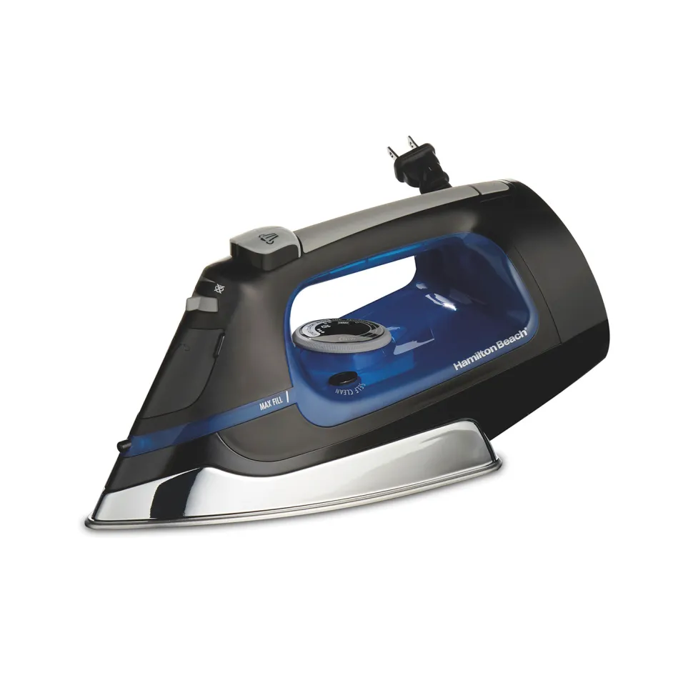 Retractable Cord Iron with Stainless Steel Soleplate